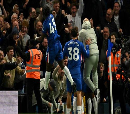 绝杀利物浦！马雷斯卡疯狂庆祝！英超红蓝大战：张路怒赞18岁天才