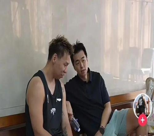 挖槽！NBA合同啊！疯了，郭昊文太疯狂了...