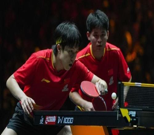 王楚钦/林诗栋获WTT中国大满贯赛男双冠军