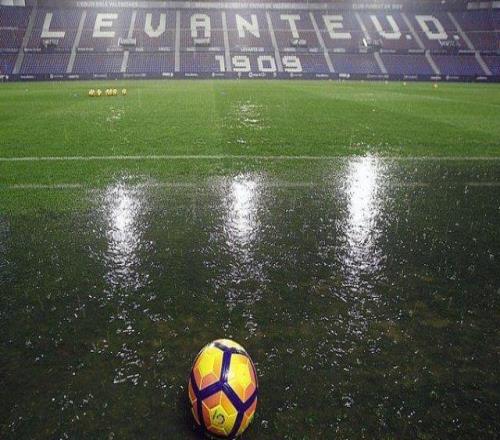 暴雨红色预警，莱万特推迟迎战黄潜