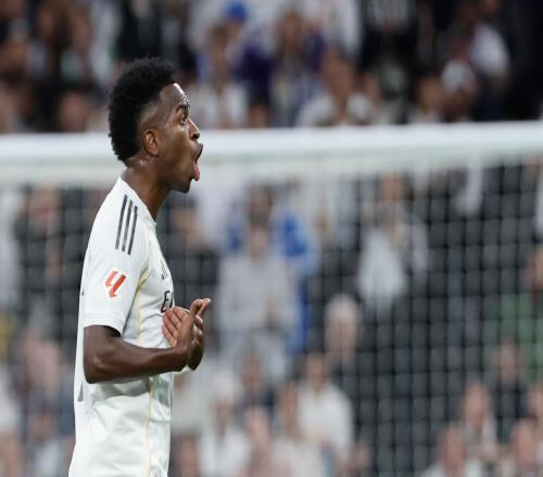 马卡：皇马内部理解维尼修斯被换下时的愤怒，但认为没必要