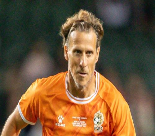 乌拉圭媒体：迭戈弗兰在一场老将比赛中被撞断三根肋骨