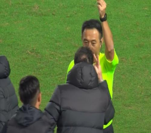 亚泰队02河南队遭重大误判！中超降级热门诞生，2队已提前上岸