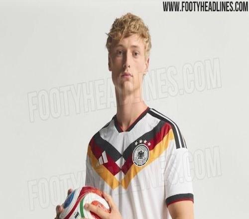 阿迪谢幕之作，德国队26年球衣谍照：灵感来自近两次夺冠战袍