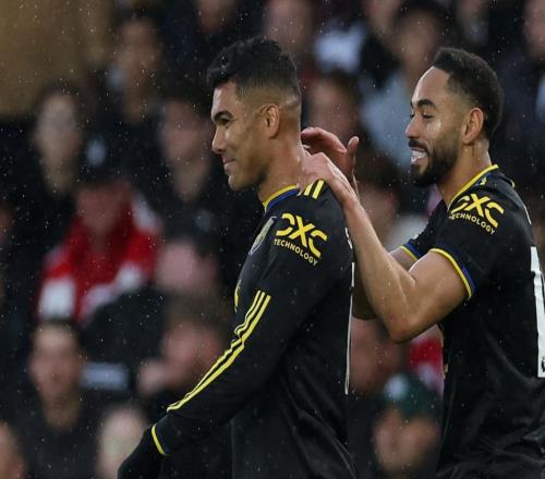 英超最新积分战报：两强队翻车，四队积分相同，阿森纳创纪录