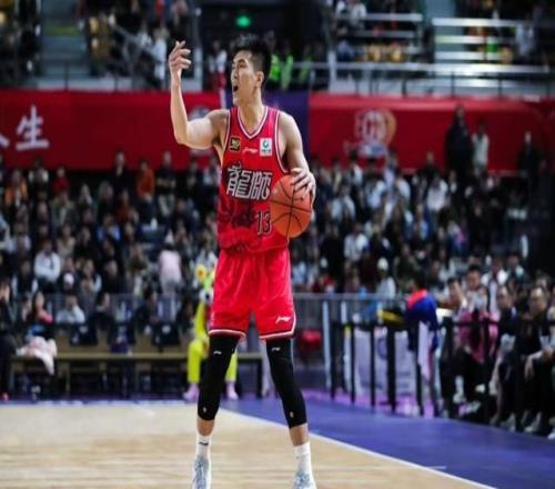 郭艾伦回归辽宁男篮本人正式回应，新赛季希望健康打球