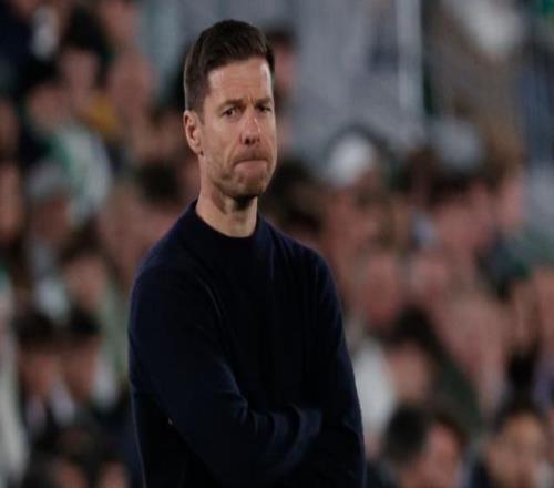 皇马逼平升班马阿隆索：状态没有滑落，会接受批评