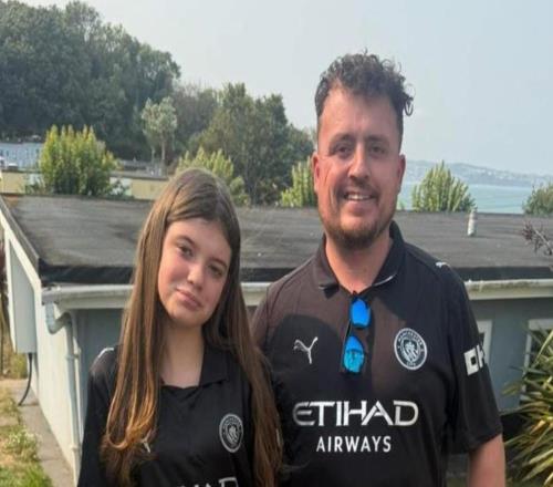 欧冠赛前一名曼城球迷在西班牙不幸去世，曼城官方发文哀悼