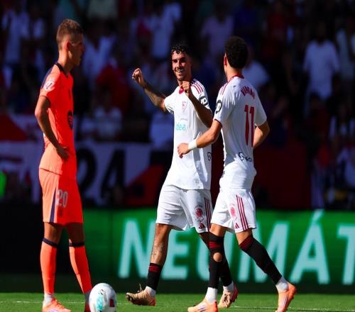 皇马偷笑！巴萨造75年之耻：14爆冷倒下+莱万丢点21天7赛累趴了