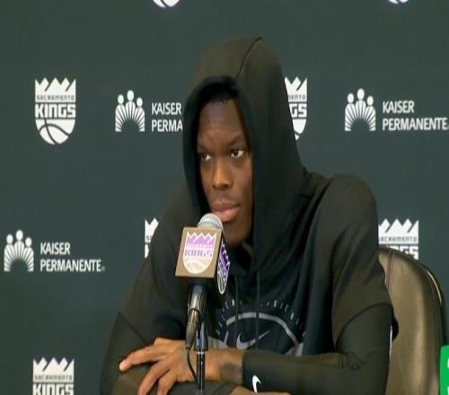 施罗德：当对手一场46个罚球时比赛很难打，今天真的很艰难