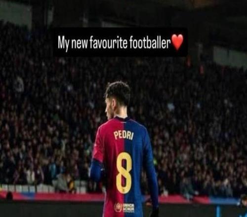 大师的赞赏！斯科尔斯社媒晒佩德里照片：我新晋最爱的球员