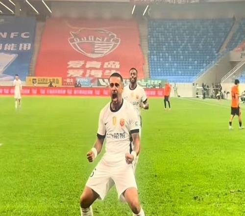 莱昂纳多：对争冠有信心如果我无缘金靴，我希望法比奥能拿