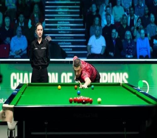 斯诺克冠中冠：塞尔比6-5险胜马克-威廉姆斯，晋级半决赛