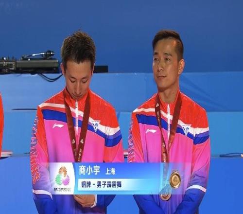 田径赛场32年的坚持和乒乓球赛场42年的等待