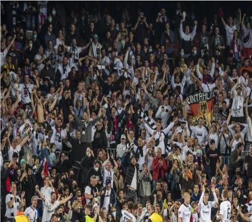 世体：巴萨将启动程序，防止法兰克福球迷“占领”诺坎普再现