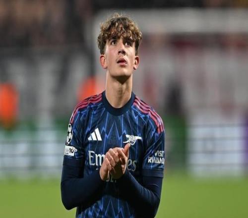 成为欧冠历史最年轻出场球员，道曼赛后晒图庆祝