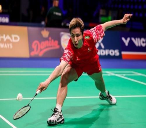丹麦羽毛球公开赛：石宇奇2-0战胜伍家朗；徐金组合爆冷出局