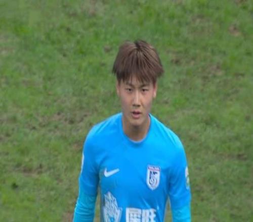 10人缺阵，大连有望启用3老将赵学斌冲中超第2球边缘2将待命