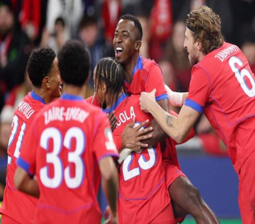 72！61！欧冠疯狂一夜，巴黎巴萨狂胜，穆帅惨败，马竞溃败