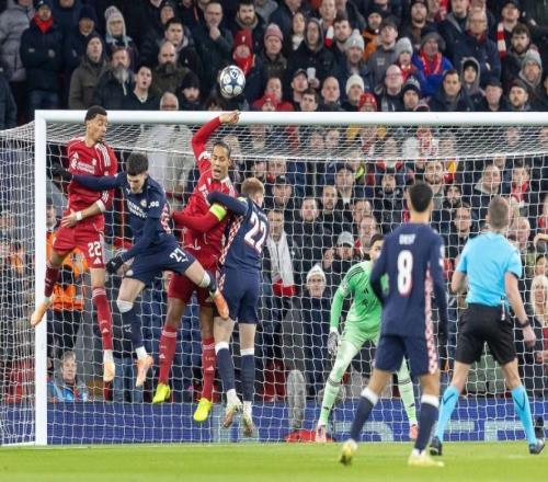 近12场9败！利物浦主场1比4惨遭羞辱，对手主帅一语道破红军顽疾