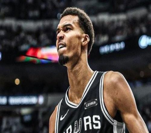 A史密斯：如果文班亚马本赛季获得DPOY和MVP，我一点都不惊讶