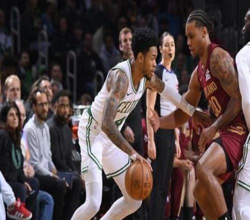 西蒙斯：我与马祖拉教练一直在建立很好的关系我们很了解彼此