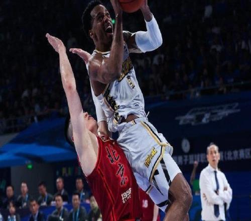 官宣！曝浙江广厦超200万美元续约布朗，CBA新赛季最贵外援