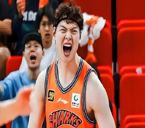 不是辽粤！CBA新赛季诞生最大夺冠热门！辽篮又一王牌被挖墙脚