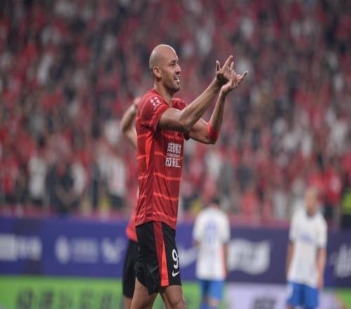 成都蓉城100天不败！错失登顶良机，胜2轮少1分，费利佩压哨绝平