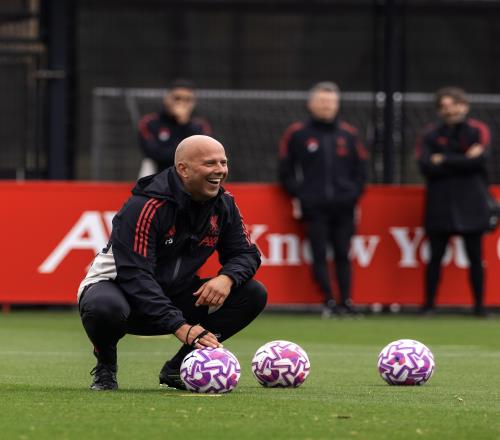 利物浦创11年尴尬纪录，2.7亿欧双标王仅进1球，萨拉赫罪魁祸首