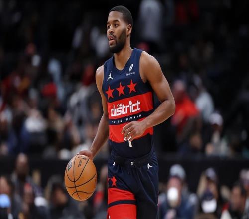 面对湖人狂砍35分却仍被太阳裁掉，如今他不得不转战欧洲赛场