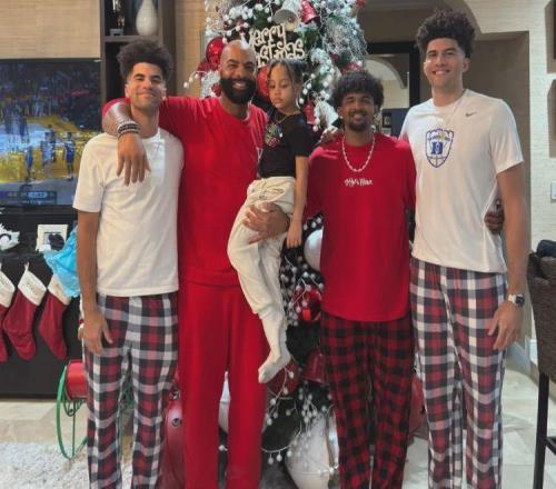 首秀33+12+4！布泽尔儿子爆发！冲击NBA选秀状元