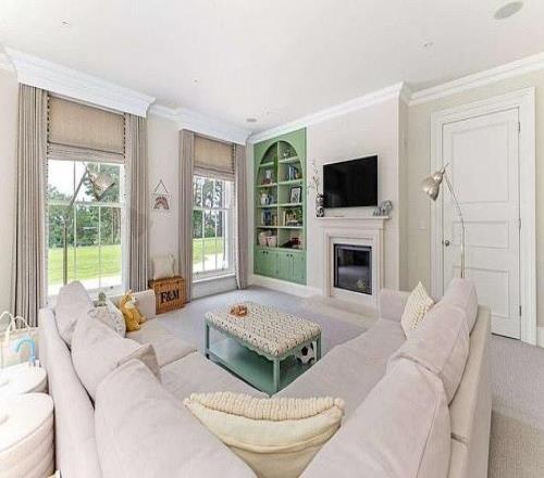 邮报：拉拉纳以1200万英镑出售其海滨豪宅，买入价仅630万镑