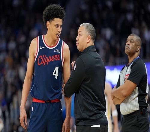 最后一场季前赛抓住了机会！快船锋线新秀的成熟度确实相当惊人