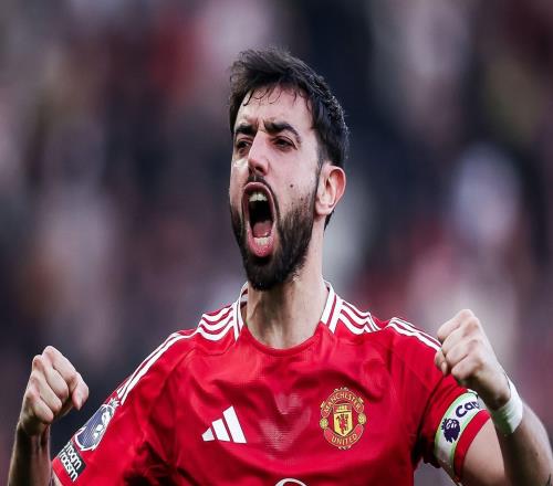 TA：曼联有B费1年选择续约条款，沙特、欧洲一些俱乐部关注他