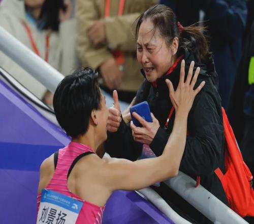 刘景扬夺冠——命运终于给了孤勇者一颗糖