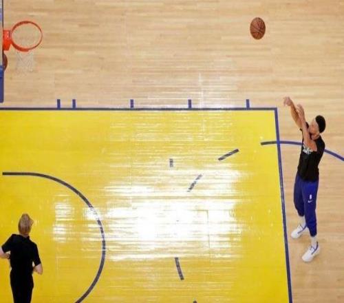 单节7罚！新规助库里史诗级加强37岁有望再冲MVP