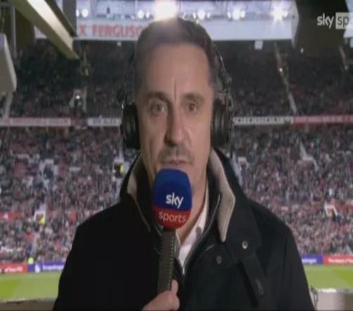 曼联赢球仍遭内维尔批评，球迷批他非真正曼联人