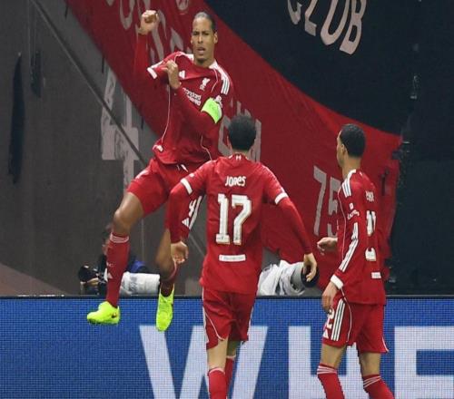 51逆转！40横扫！足坛狂欢夜，利物浦拜仁狂胜，皇马欧冠3连胜