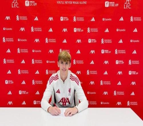 官方：利物浦签下15岁曼城青训门将阿尔菲杜利