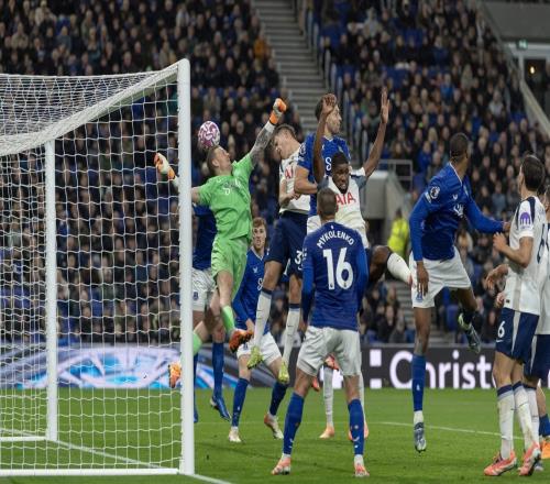 TA：弗兰克十分重视定位球进攻，但澳波在热刺时忽视了这些