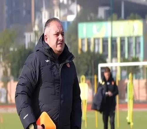 下一个邵佳一重庆主帅或选择38岁刘建业：张外龙遭卸磨杀驴