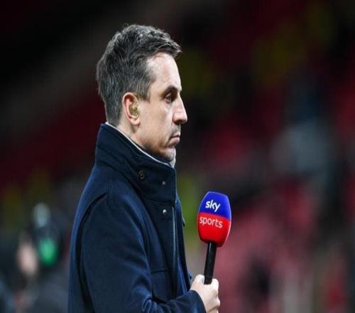 内维尔：在与B费聊天后我改变了对他的看法，他是个很好的人