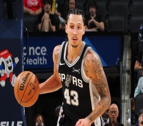 马刺队记：林迪沃特斯三世将接受眼部手术有望在赛季首周回归