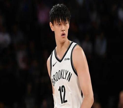 无情无义，篮网正式裁掉曾凡博，骗门票太过分，CBA迎锋线之王