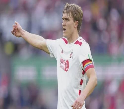 德媒：科隆后卫许伯斯膝盖严重受伤，大概率缺阵数月