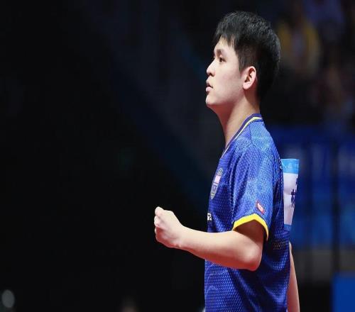海南“全村的希望”！林诗栋战胜黄友政晋级全运会男单八强