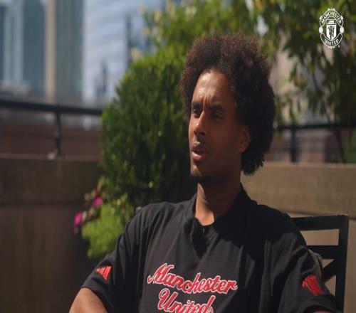 曼联4250万中锋冬窗离队不可避免！用心灵鸡汤自勉，英意球队争夺