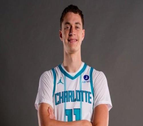 7中7轰14分10板！美记：卡尔克布伦纳值得更多出场时间