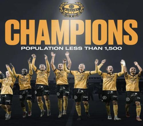 19轮不败！力压豪门！1500人乡村球队，队史首座顶级联赛冠军！